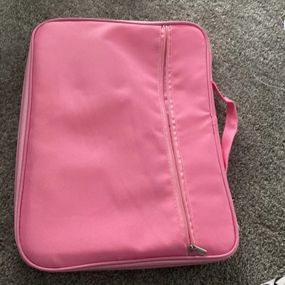 Laptop carrier